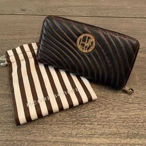 Henri Bendel RARE Quilted Hot Pink & Black Wallet